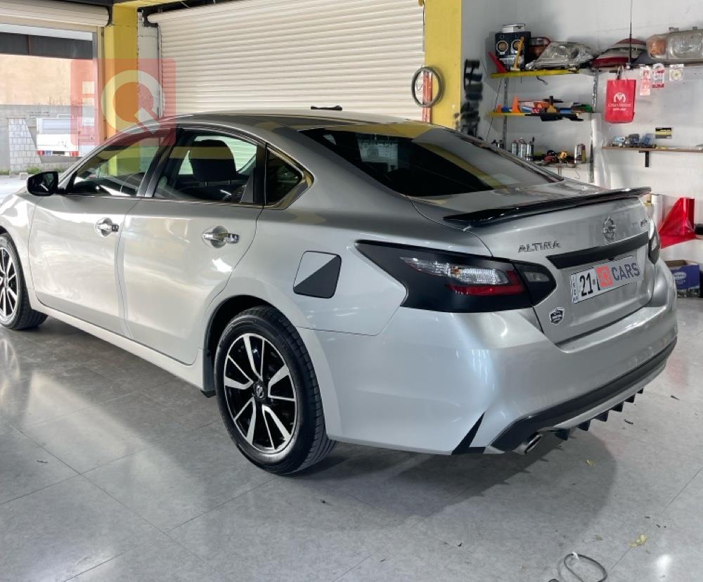 نيسان ألتيما